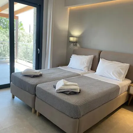 Iris Complex Villa *