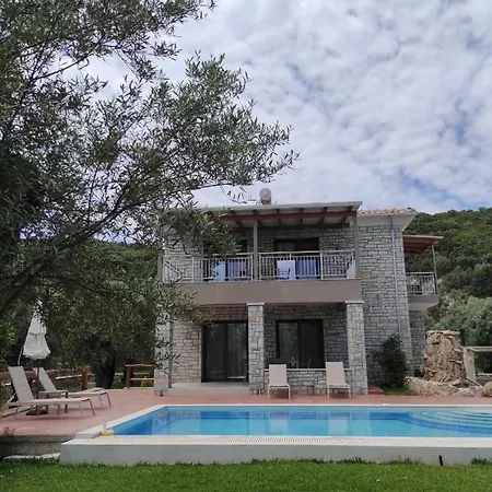 Villa Iris Complex
