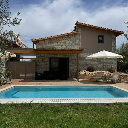 Iris Complex Villa *