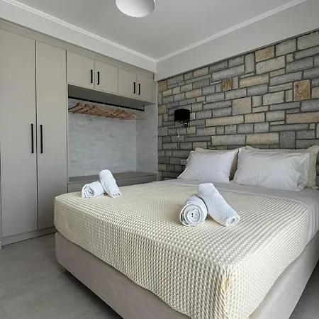 Villa Iris Complex Frínion