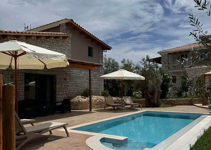 Villa Iris Complex Frinion