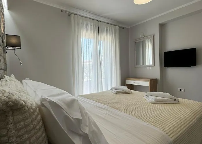 Villa Iris Complex Frinion