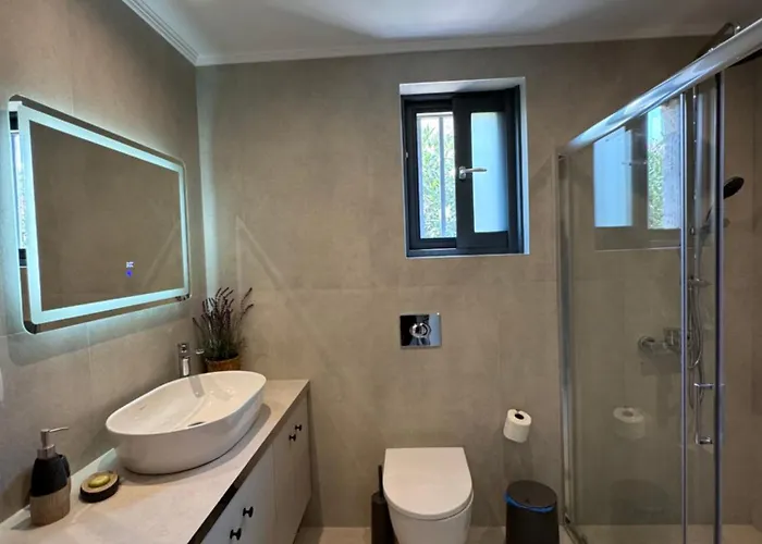 Iris Complex Villa Frinion