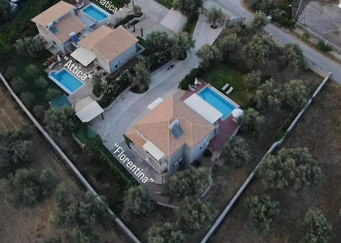 Iris Complex Villa *