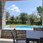 Iris Complex Villa