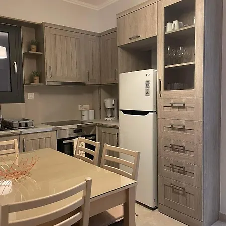 Iris Complex Vilă *