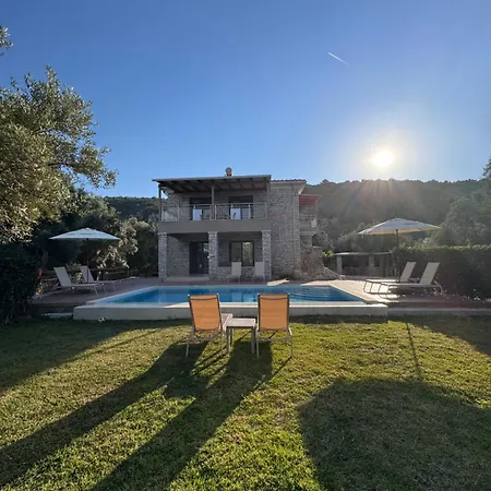 Villa Iris Complex Frinion