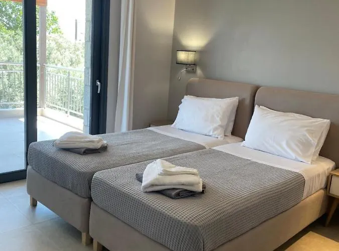 Iris Complex Vilă *